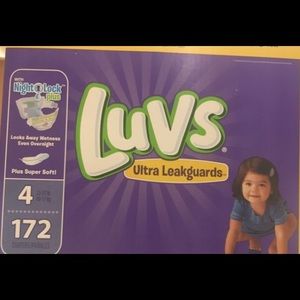 🍼🍼LUVS NEWBORN DIAPERS🍼🍼